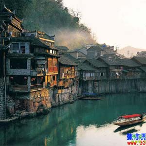 時(shí)尚商務(wù)C線：張家界、天門山、鳳凰古城四日游